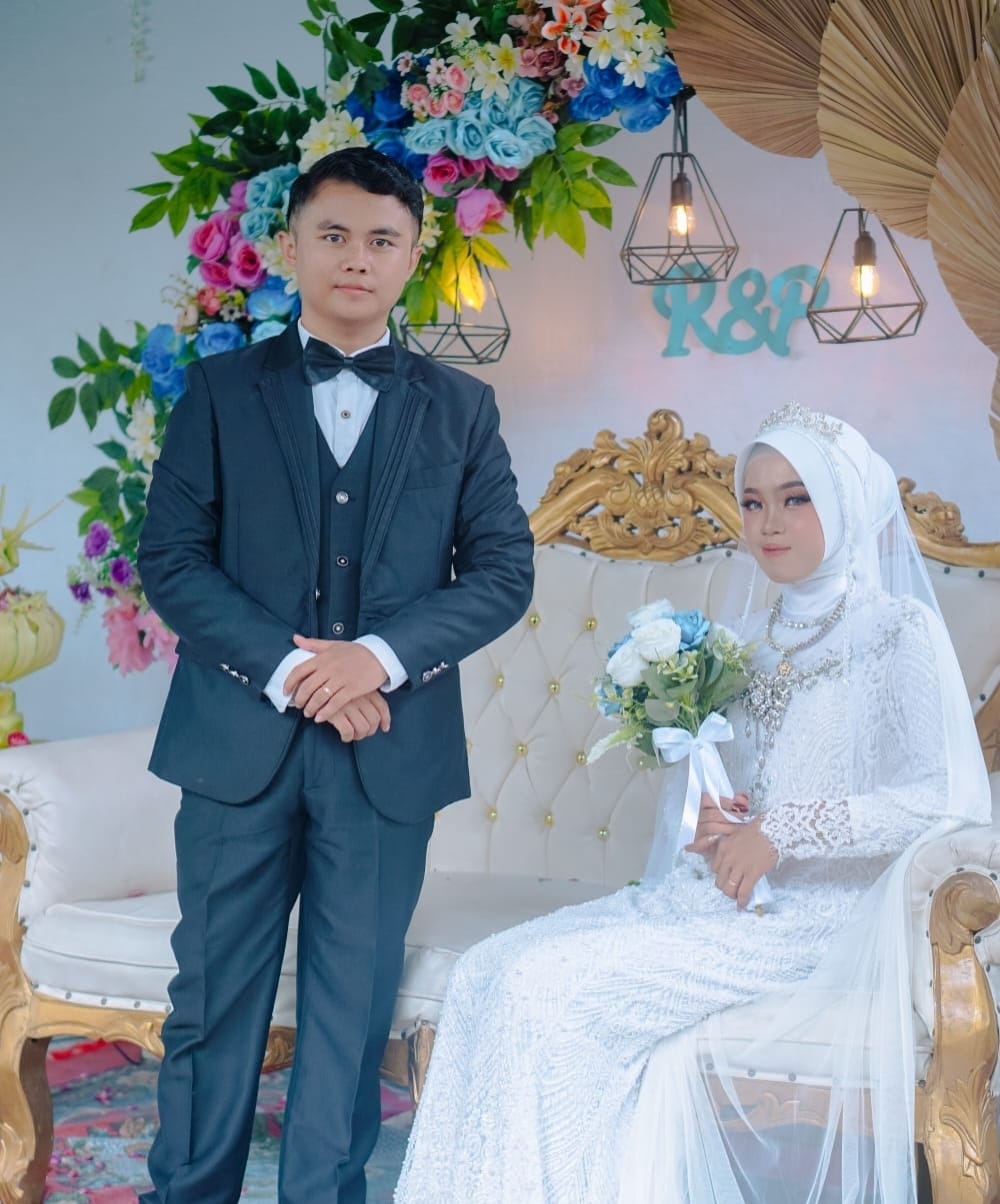 Prewedding Pose 3